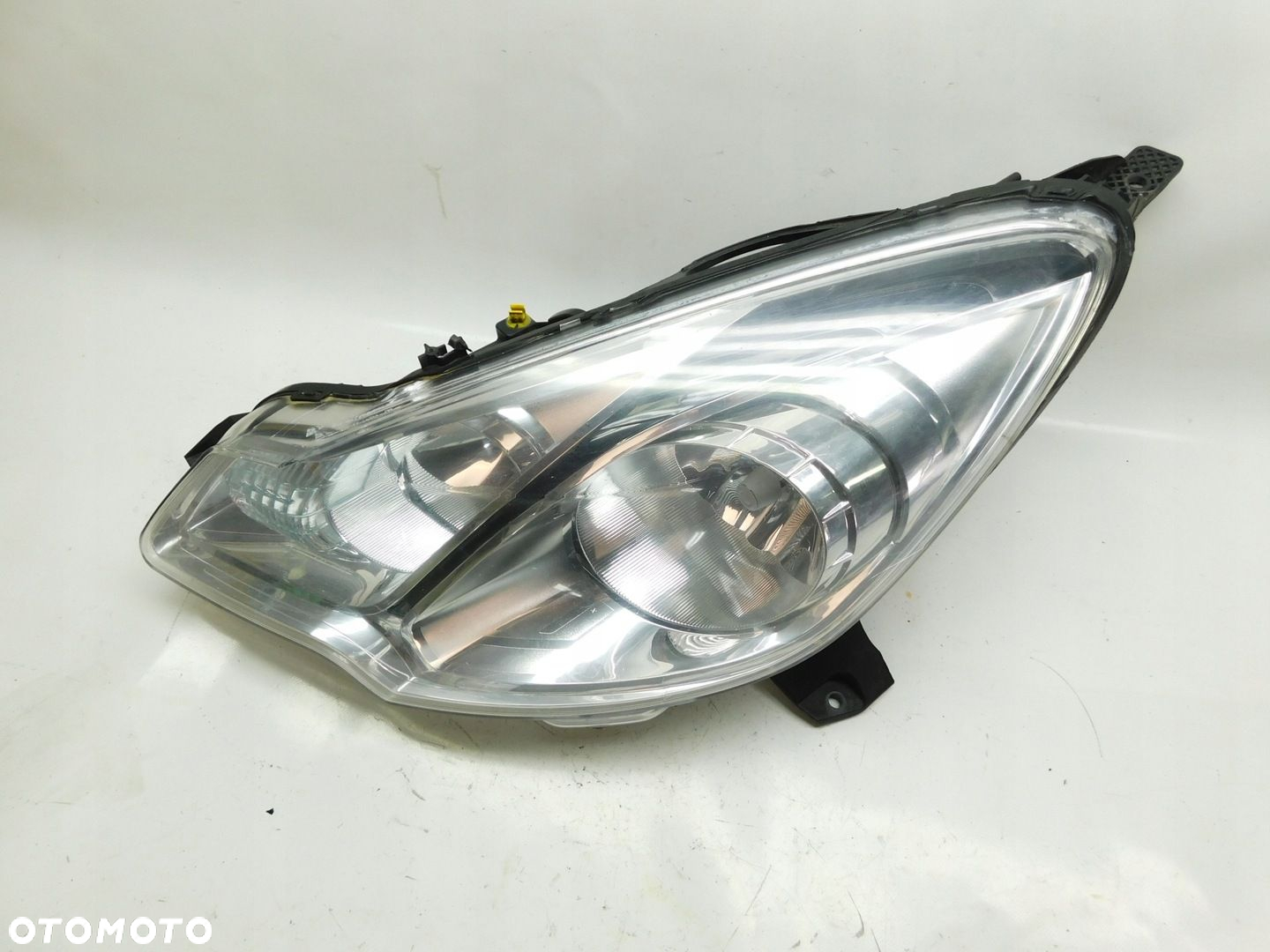 LAMPA LEWA PRZÓD - CITROEN C3 II DS3 lift 09-15 9673814980 9677038280 - 2