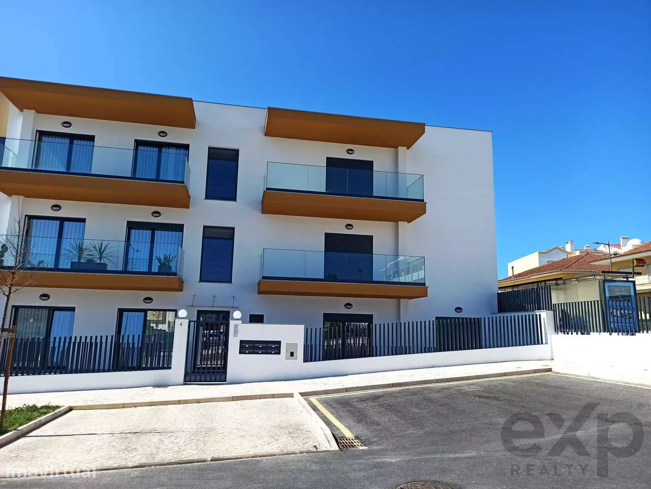 T2 Novo em condomínio fechado com piscina-3