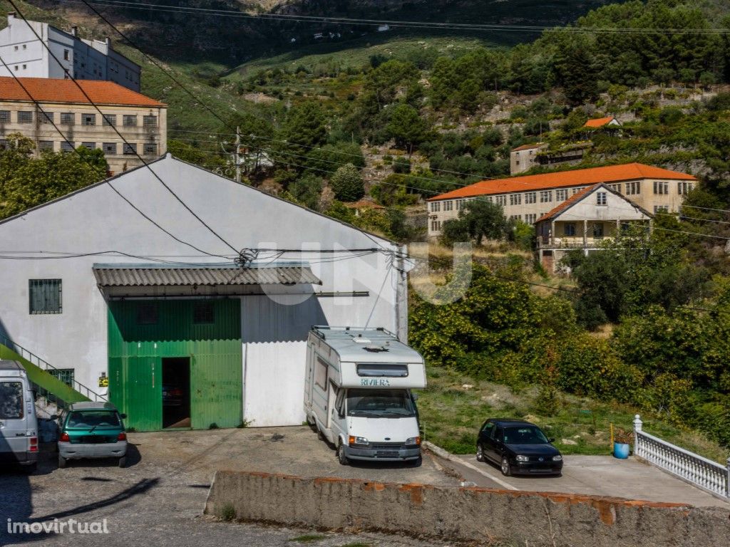 Pavilhão Industrial para venda na Covilhã!