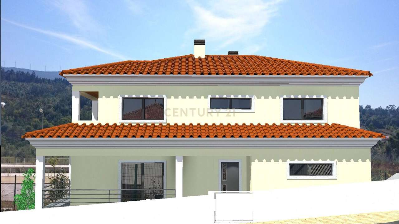 Terreno com Projeto Aprovado no Centro de Serpins - Grande imagem: 2/19