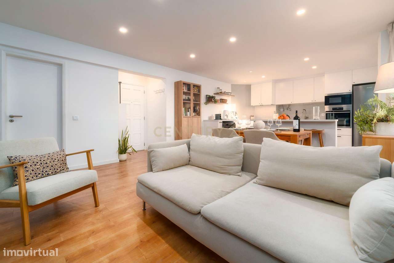 Apartamento T2 | Remodelado | Prédio com Elevador | Varandas | Faro - Grande imagem: 5/18