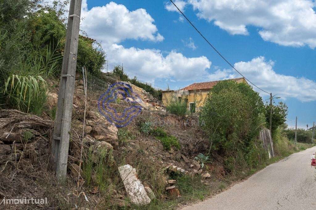 Moradia térrea T1 em Vidais, Caldas da Rainha para reconstruir-5