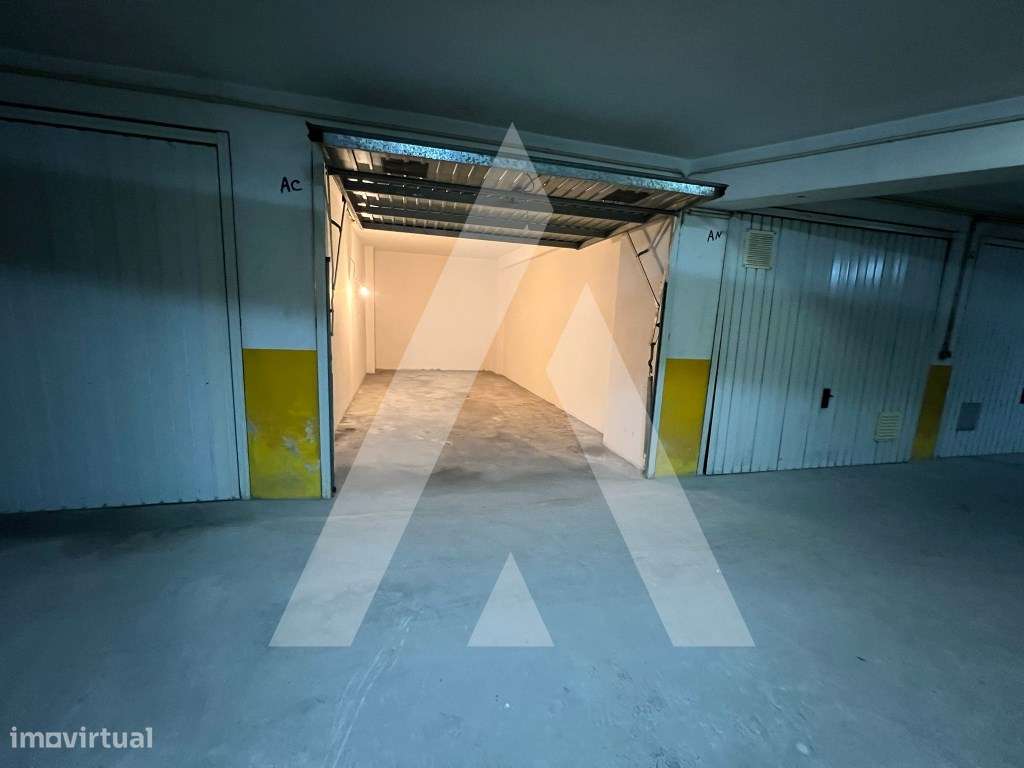 Garagem Fechada - Centro de Aveiro - Grande imagem: 2/3
