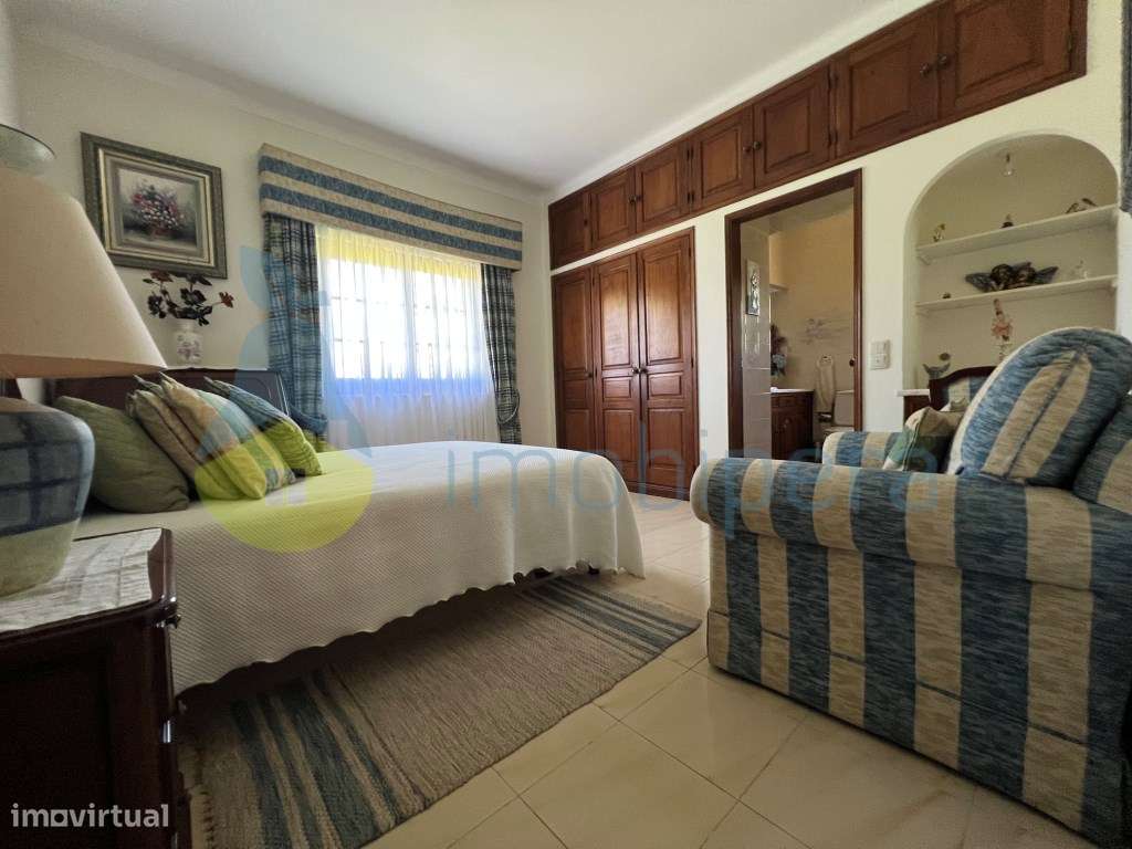 SOBERBA MORADIA T6 COM CASA DE HOSPEDES EM ANEXO-7