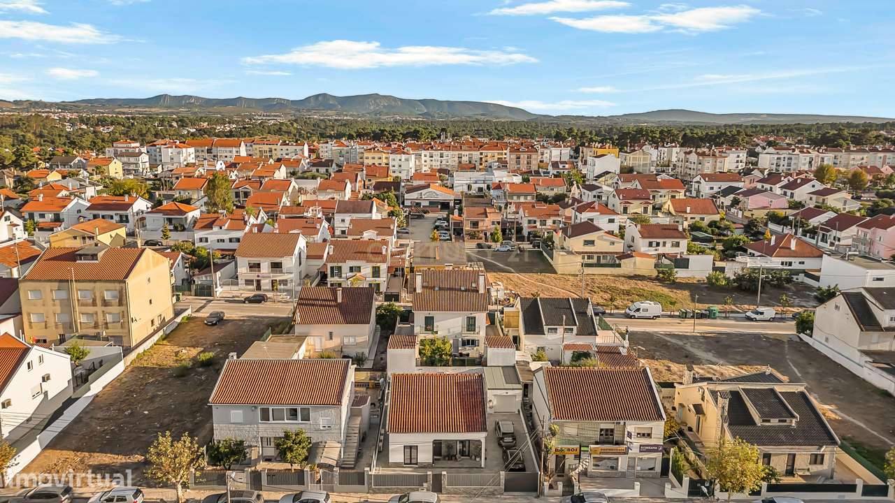 Moradia T3 isolada com garagem, Quinta do Conde-50