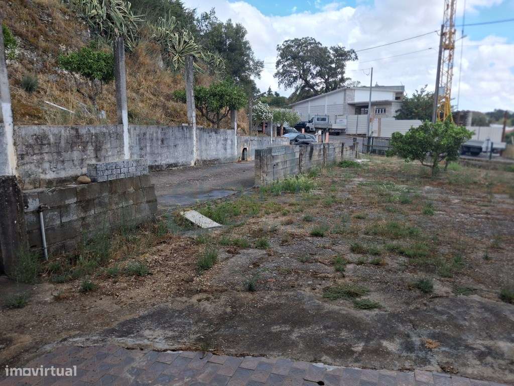 Exclusiva Propriedade em Alcanena | Duas Utilizações Independentes,...-16
