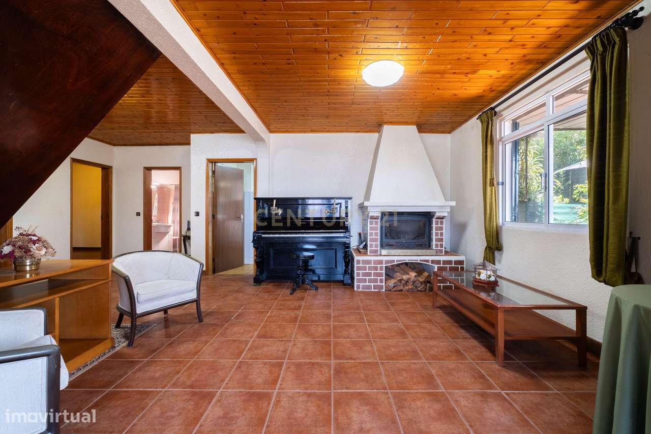 Uma casa com alma, espaço e muitas possibilidades nos Canhas, Ponta do-9