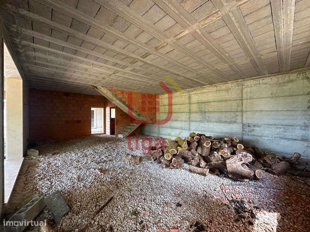 Moradia T6 em construção!-42