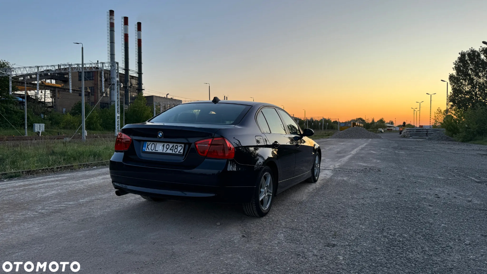 BMW Seria 3 318i - 23