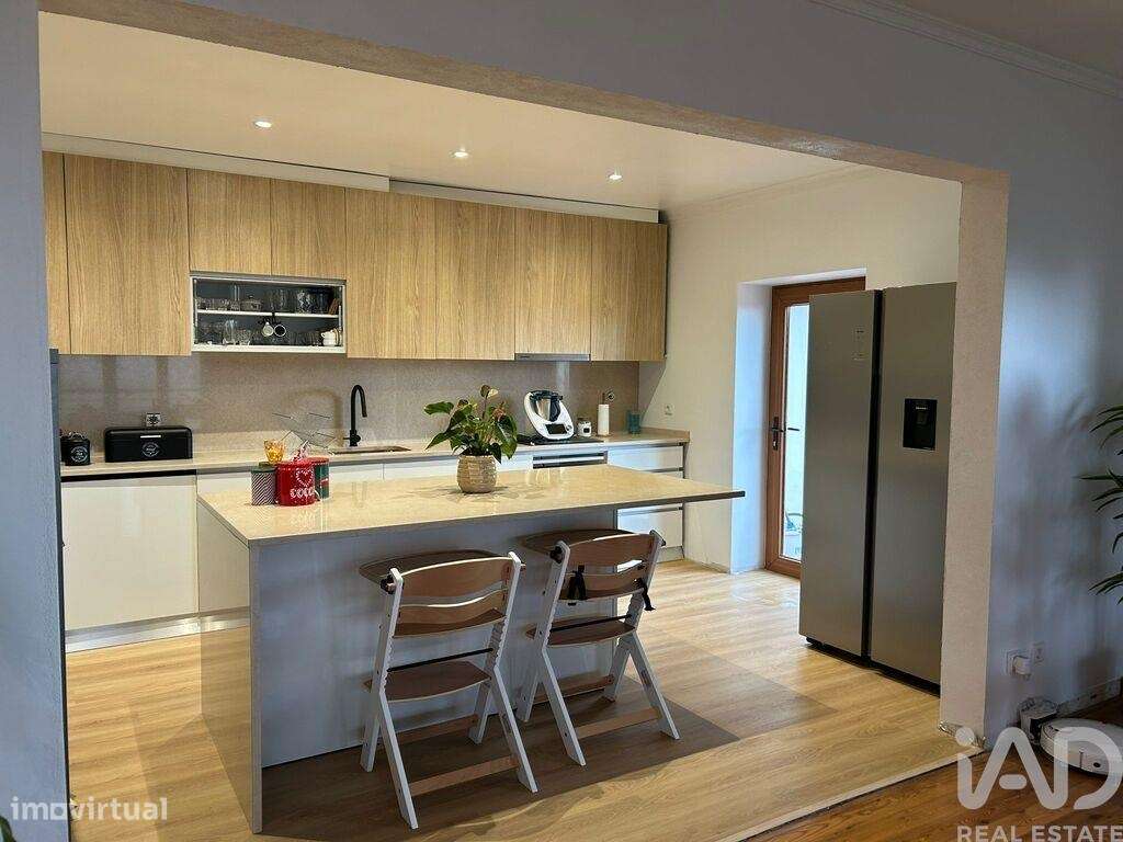 Casa / Villa T3 em Candemil e Gondar de 325,00 m2 - Grande imagem: 4/30