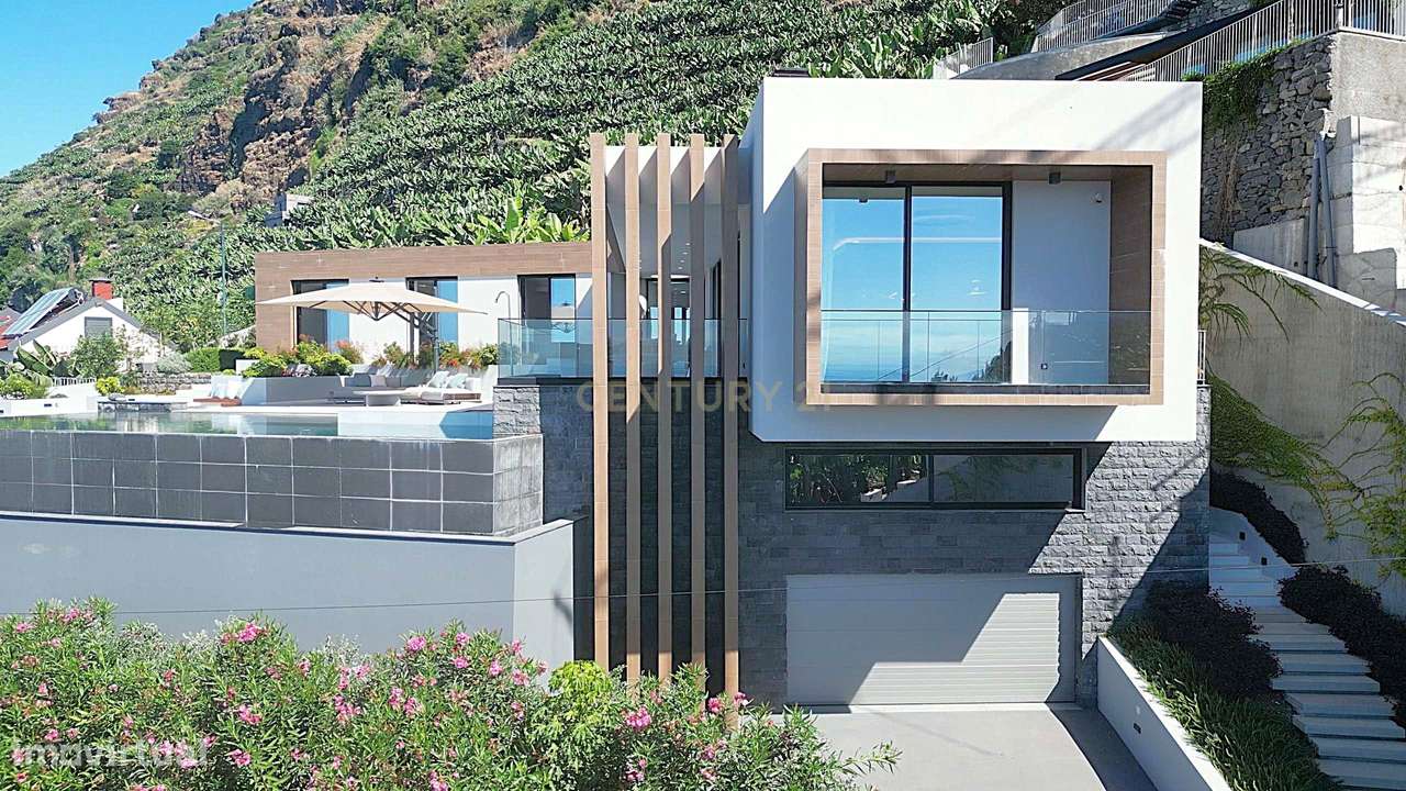Moradia Moderna de Luxo com Vista Deslumbrante sobre o Atlântico – Sít-5