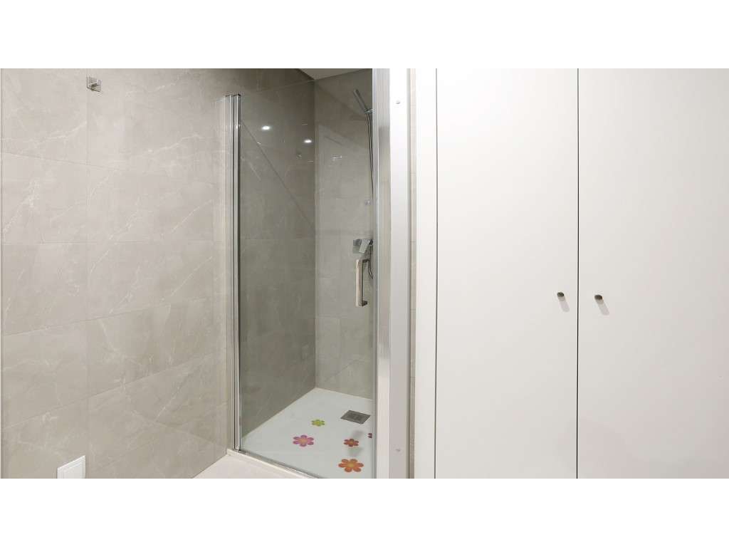 Penthouse T2 com vista panorâmica de mar e terraço privado em condo...-21