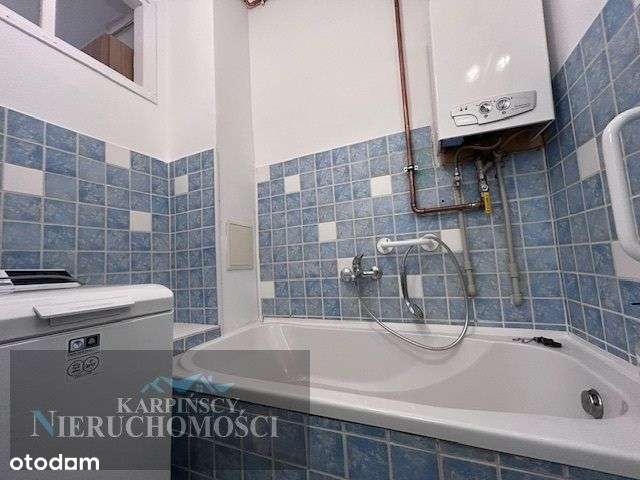 Przytulna kawalerka na parterze.-6