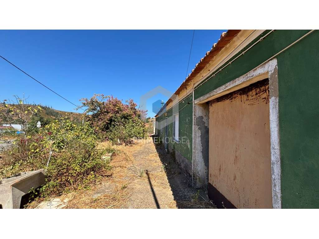 Moradia T3 para recuperar - Grande imagem: 3/34