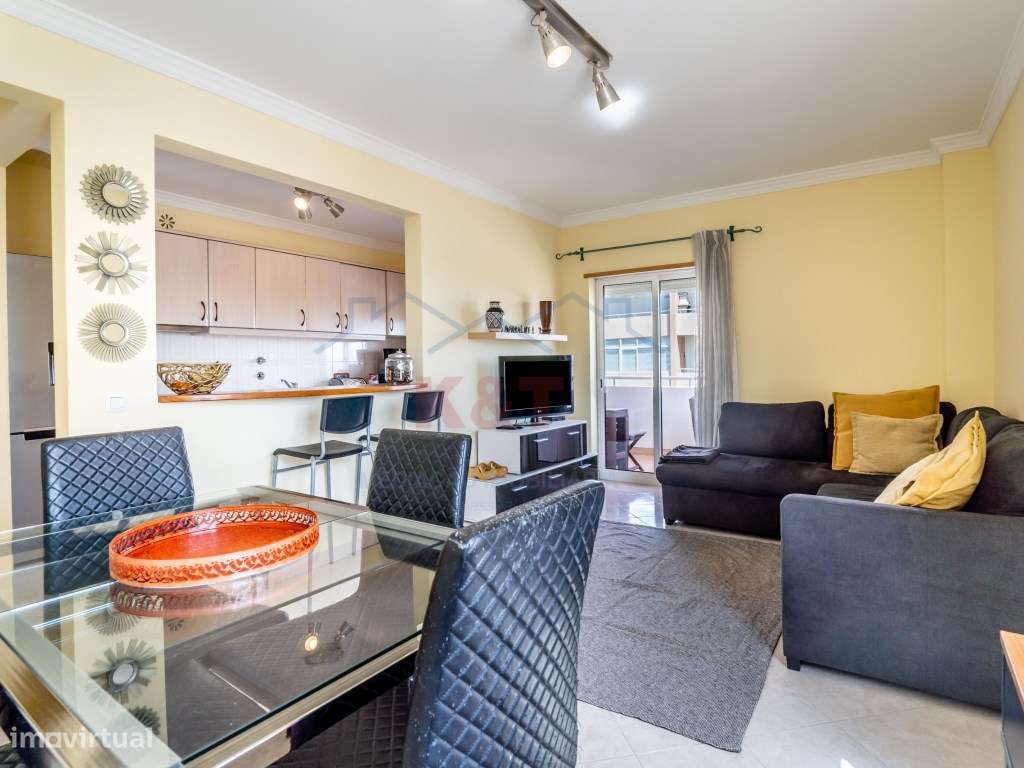 Apartamento T1 a 1500m da Praia da Rocha - Grande imagem: 2/29