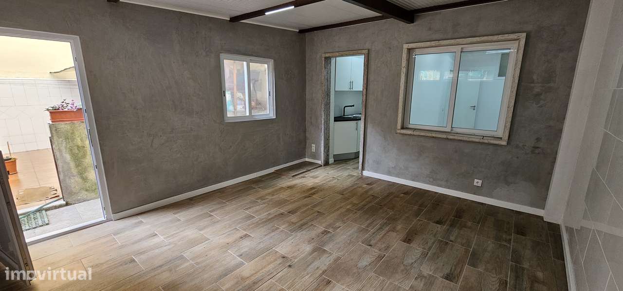 T1 a estrear na Graça, com quintal - Grande imagem: 4/33