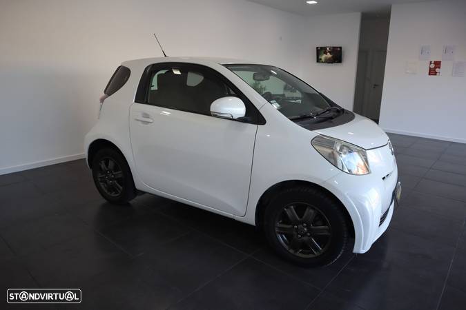 Toyota iQ 1.4 D-4D - 5