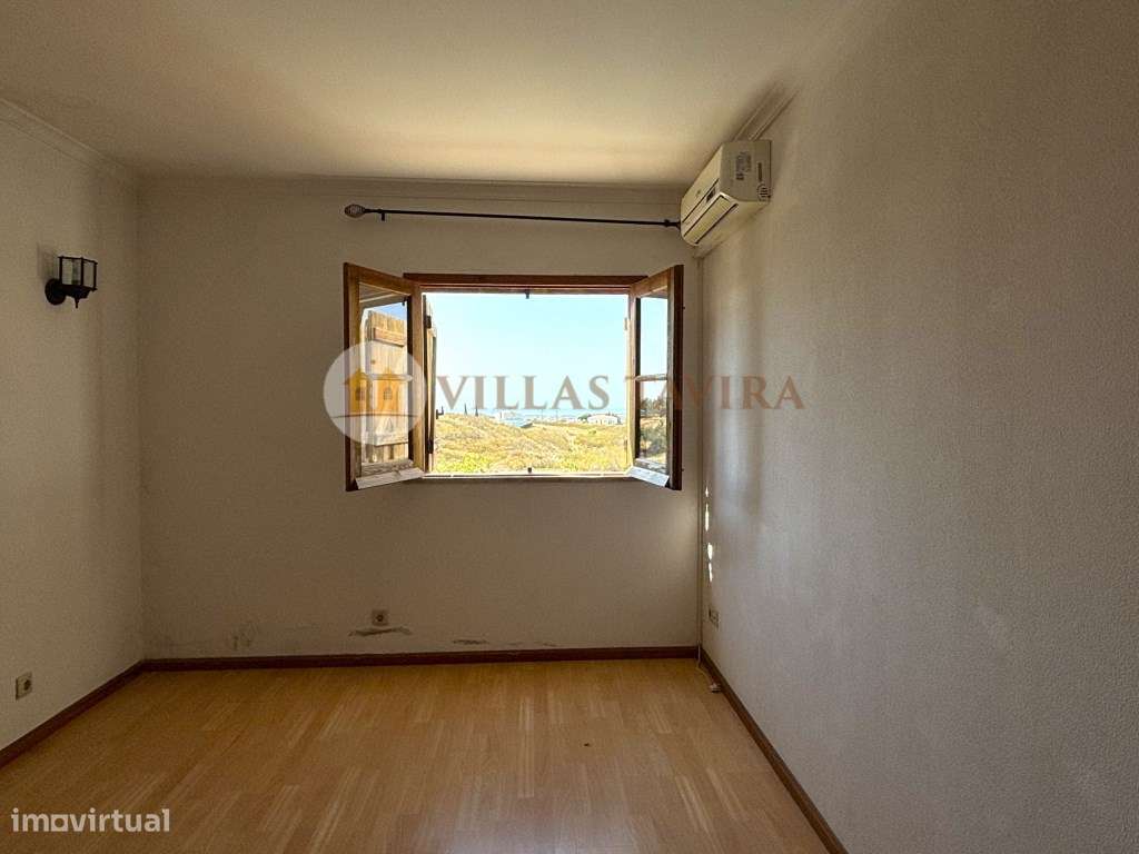 Moradia de estilo tradicional- Charme, vistas sob a Serra e Mar-31