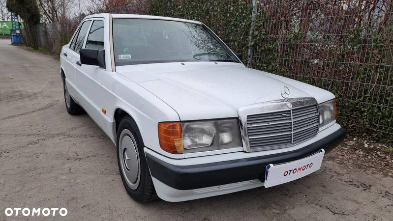 Mercedes-Benz W201 (190) - 14