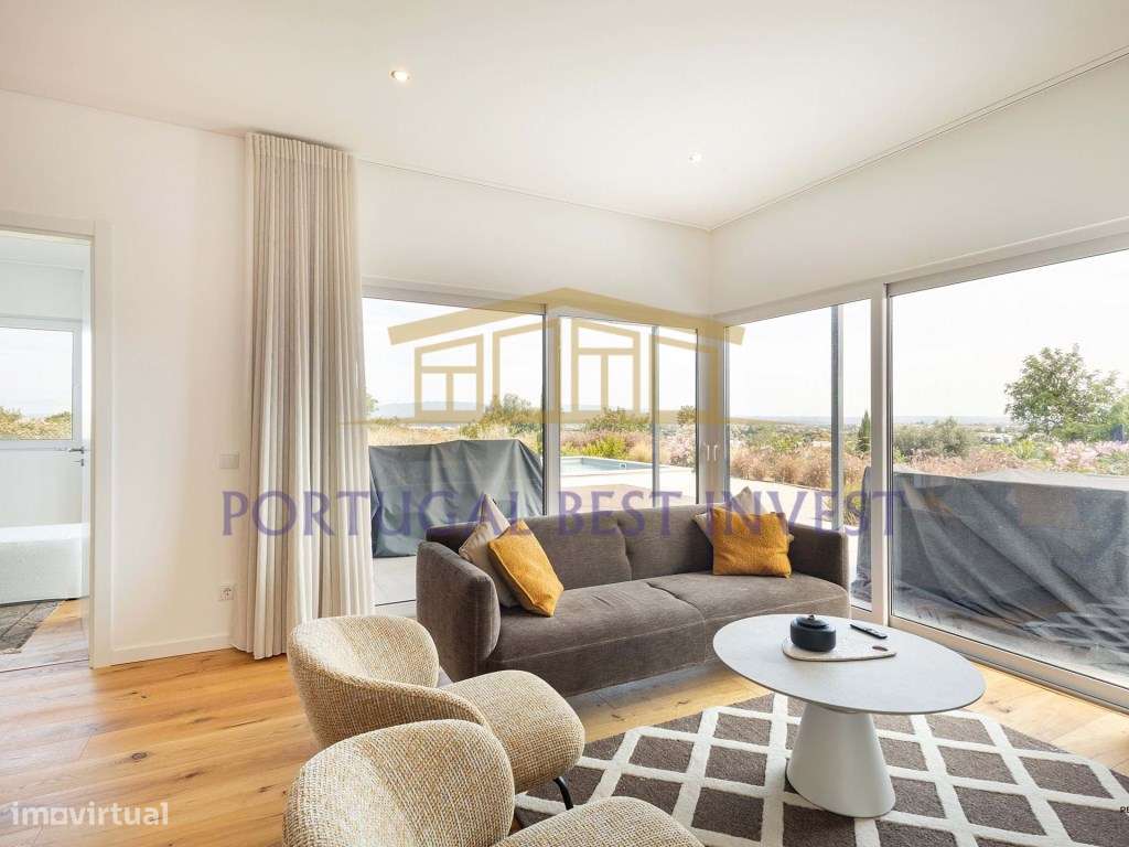 Moradia geminada T1+2 com piscina - Grande imagem: 4/15