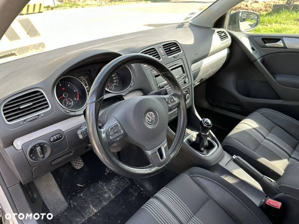 Volkswagen Golf 1.6 TDI DPF MATCH - 11