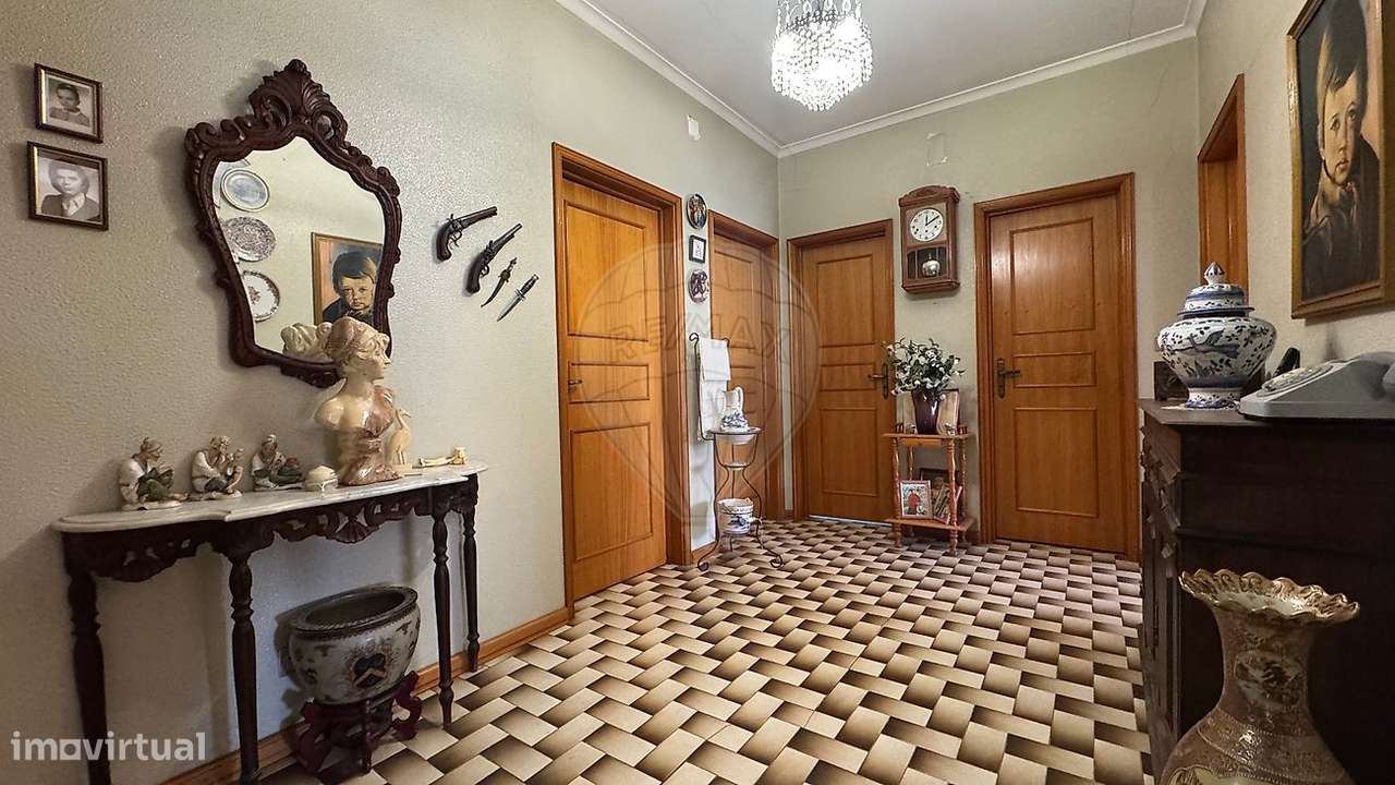 Moradia T4 para venda-7