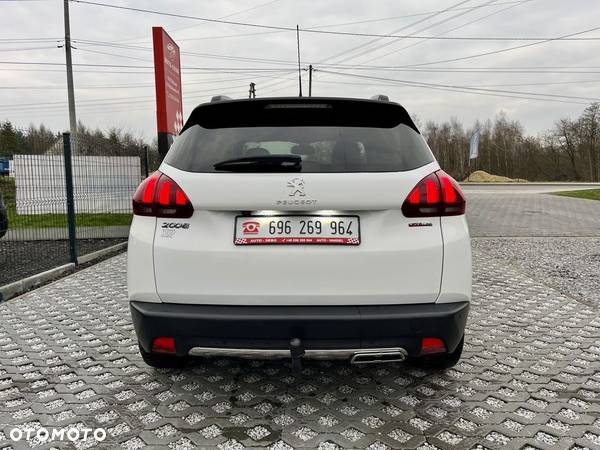 Peugeot 2008 1.2 Pure Tech Style S&S - 16