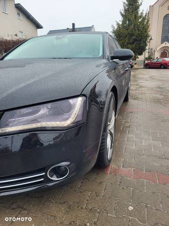 Audi A8 - 6