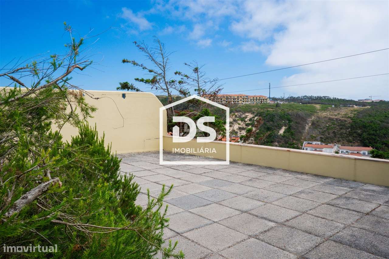 Exclusiva Propriedade Frente Mar com Piscina e Vista Panorâmica | Pare-35