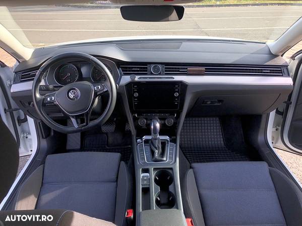 Volkswagen Passat GTE - 17
