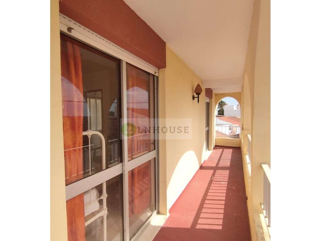 Moradia T2+2 com quintal e terraço, Azinhal-33