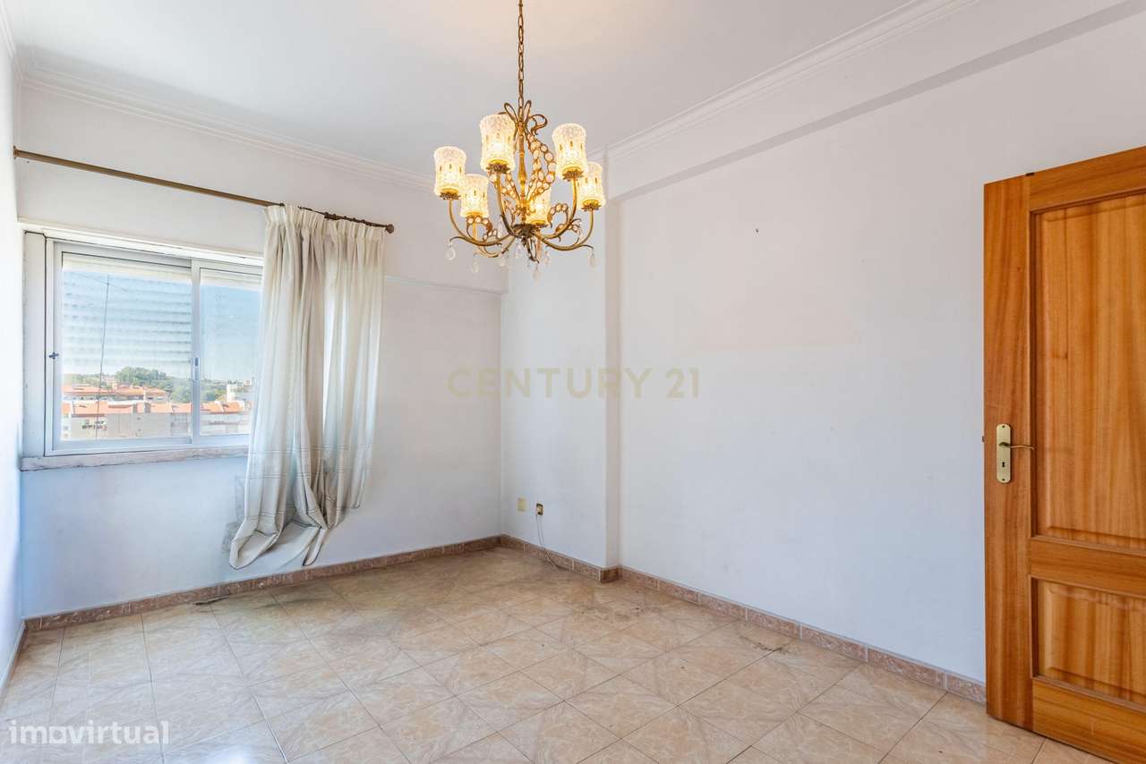 Apartamento T2 em Sacavém-6