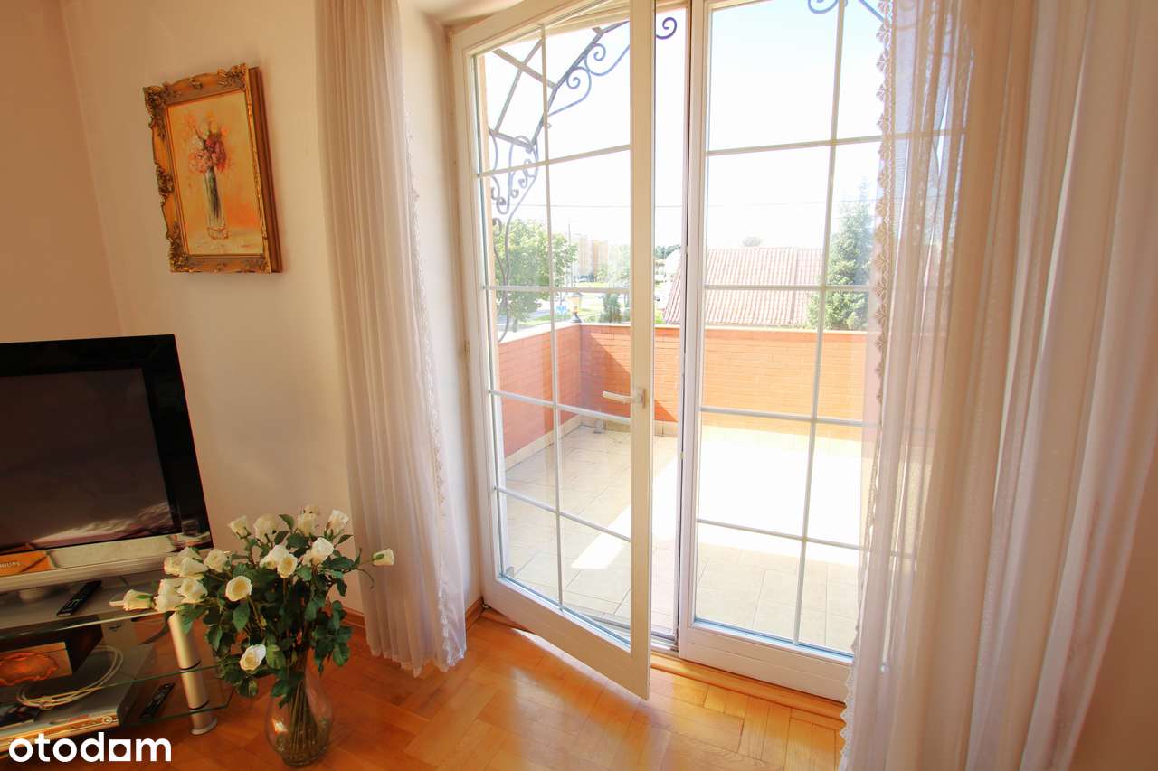 Nieruchomość komercyjna ** doskonałe położenie tuż przy ul. płk. Dąbka-11