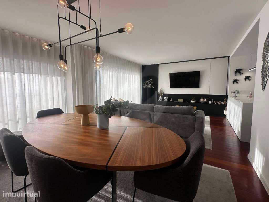 T4 de Luxo Junto à Praia na Póvoa de Varzim - Grande imagem: 5/27