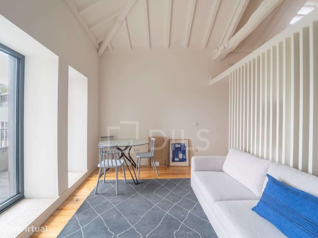 Prédio em Cedofeita - 11 Apartamentos renovados e prontos para Aloj... - Grande imagem: 2/40