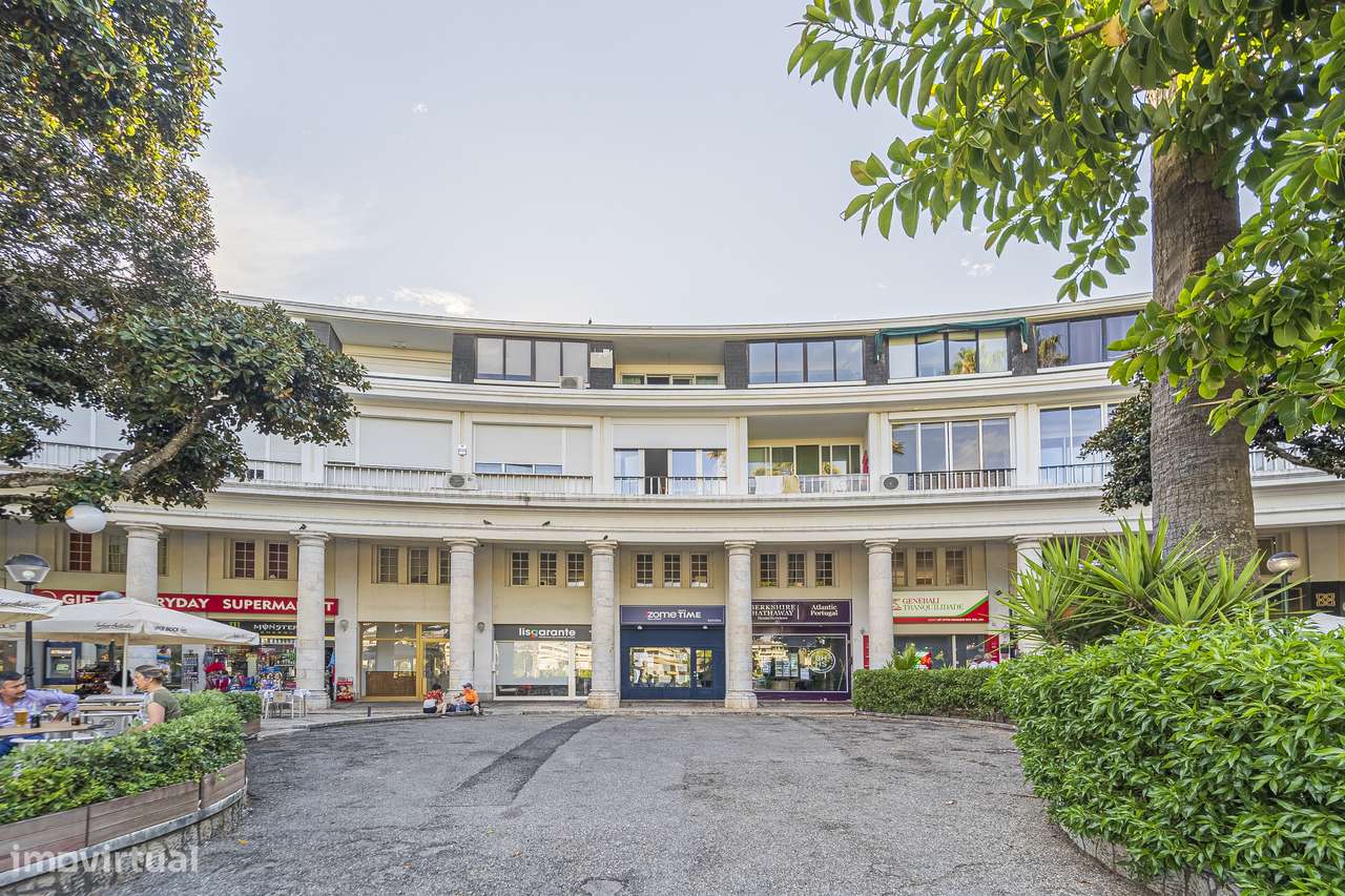 Apartamento T1 com Vista Mar – Arcadas do Estoril, Av. Aida-0