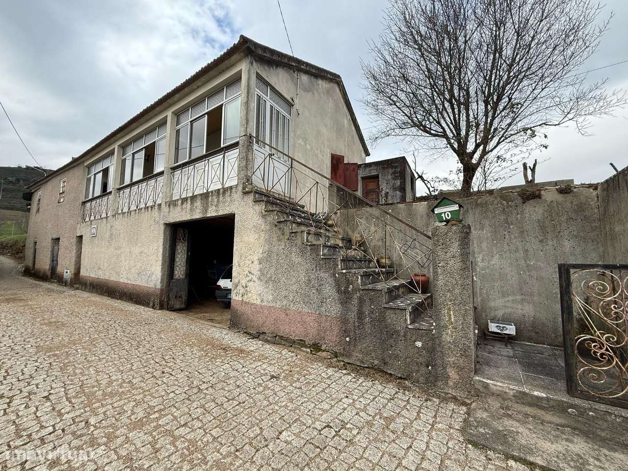Casa para Recuperar com Jardim e Vista para a Montanha em Bragança - Grande imagem: 2/8