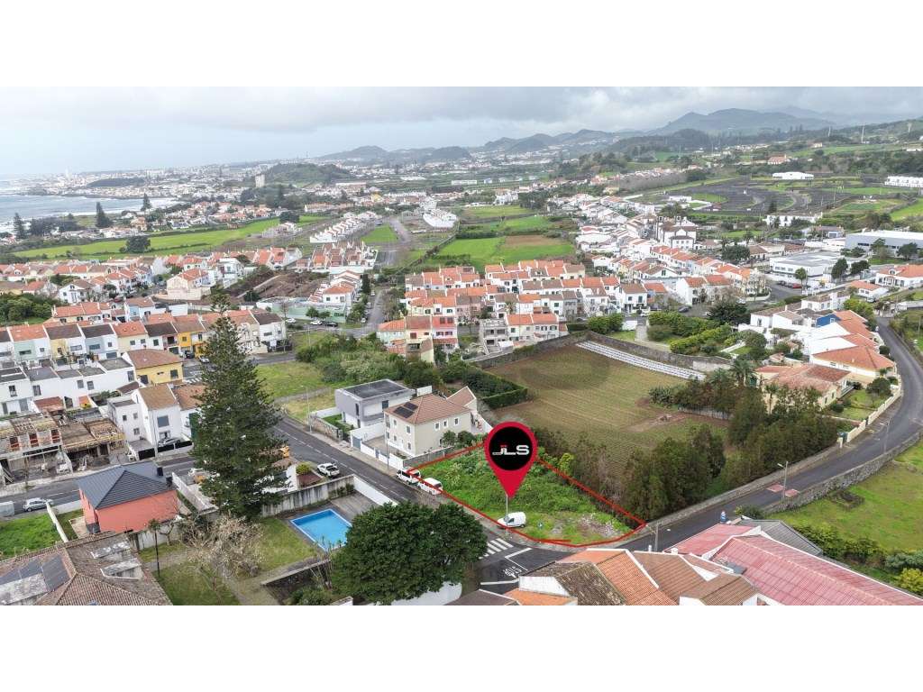Lote de Terreno com 647 m² - Livramento, Ponta Delgada - Grande imagem: 3/14
