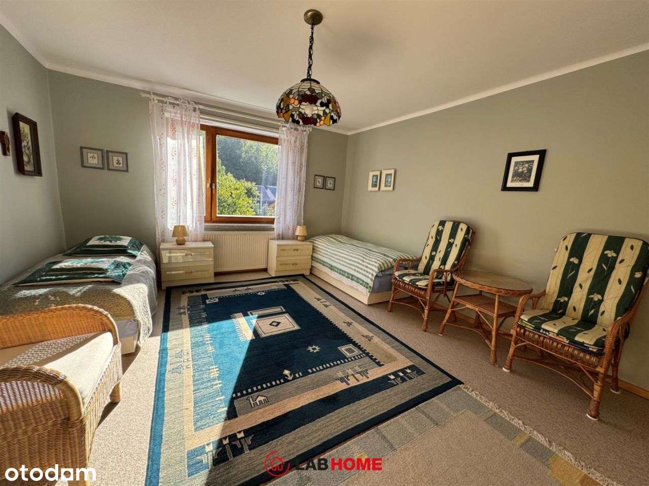 Baśniowy dom pośród granatowych gór-12