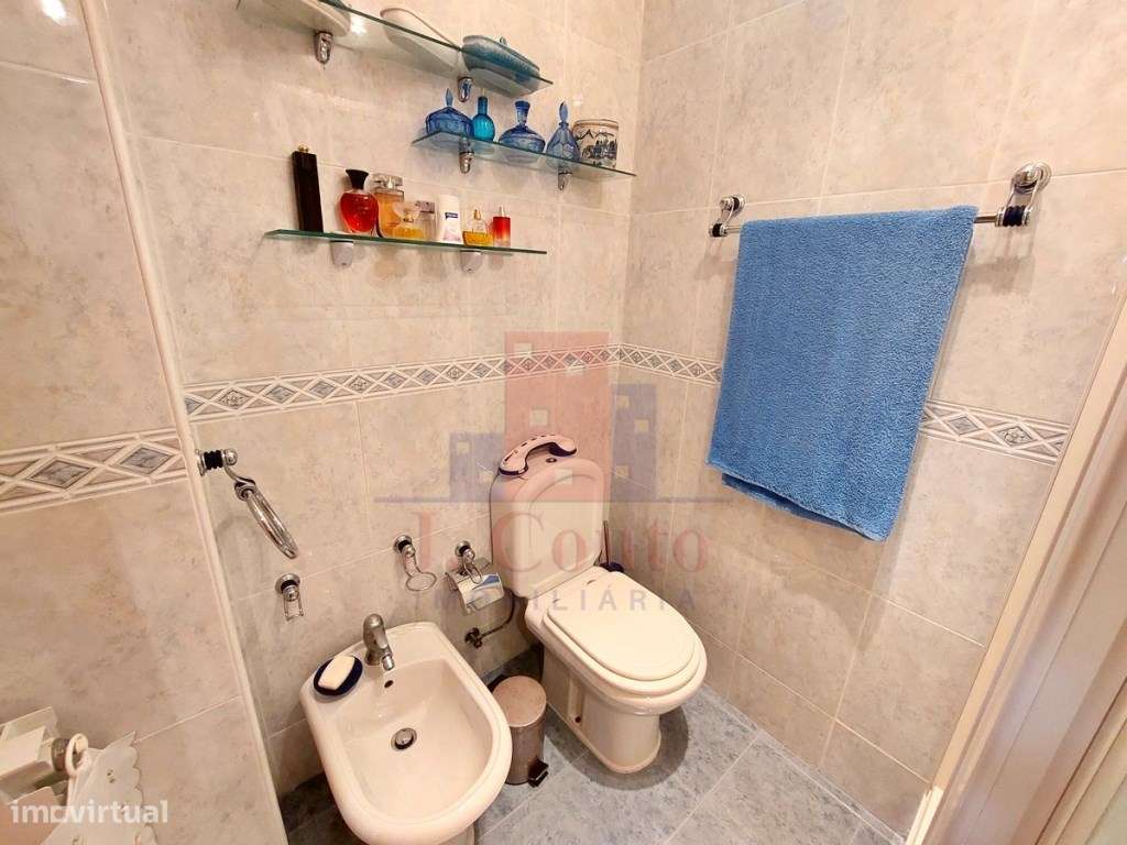 Moradia Geminada T4 com terreno | Entre a Cidade e a Praia-19