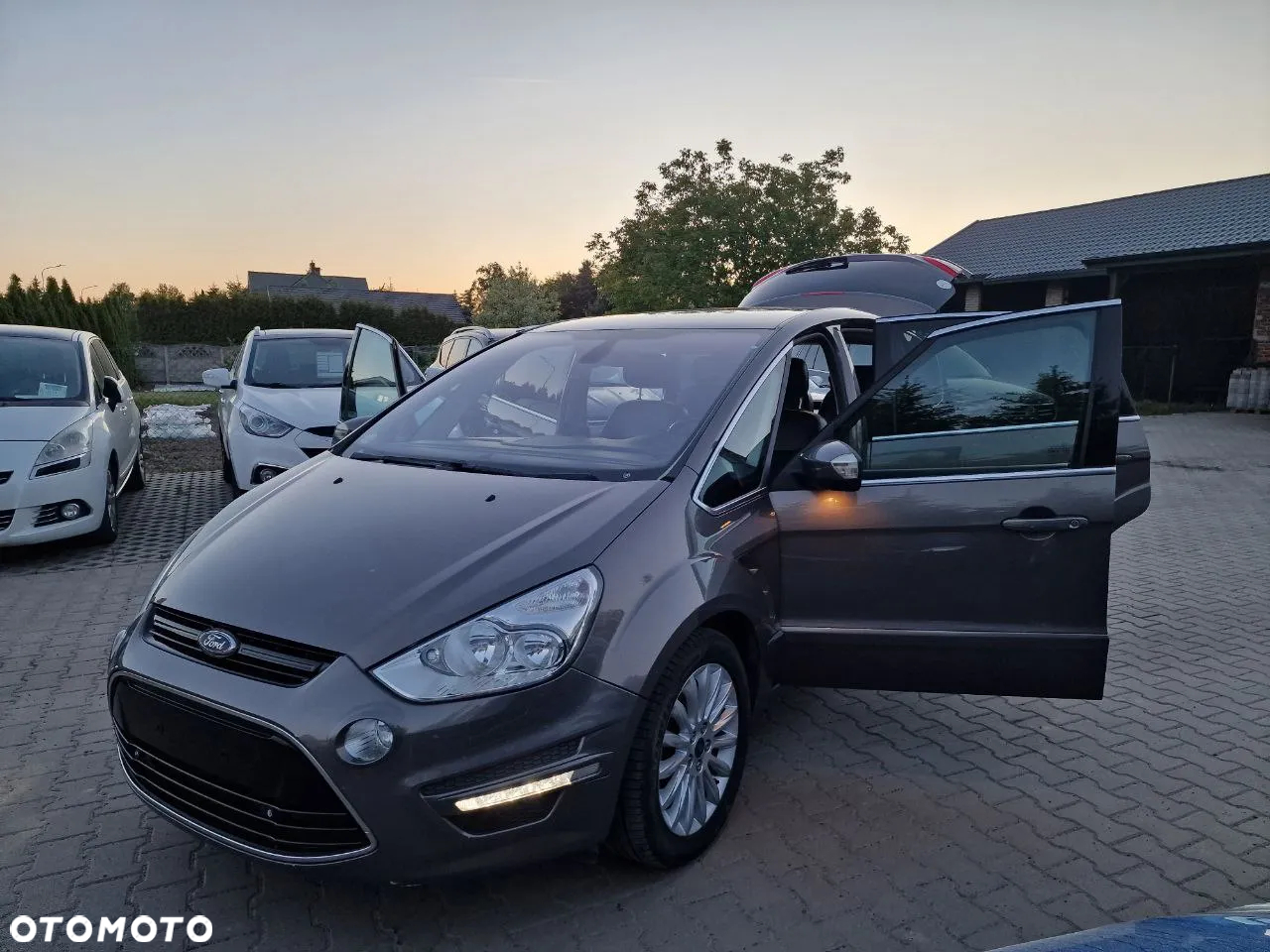 Ford S-Max 2.0 TDCi Titanium - 12