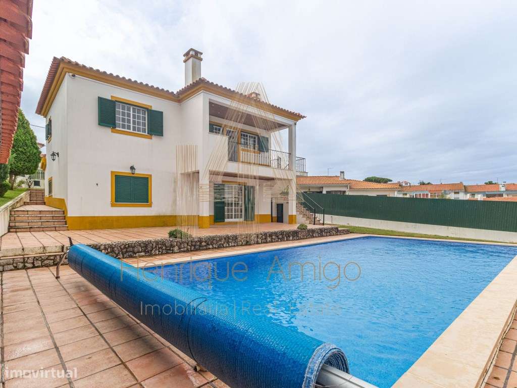 Moradia T4 isolada com piscina - Grande imagem: 3/34