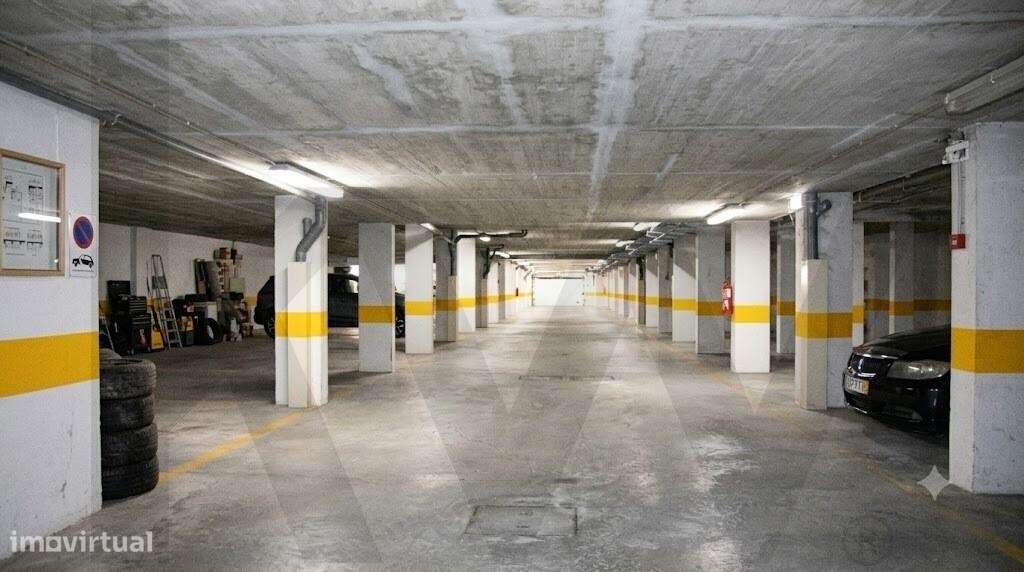 T1 com estacionamento no coração de Sesimbra  – A 5 minutos, a pé, da-25