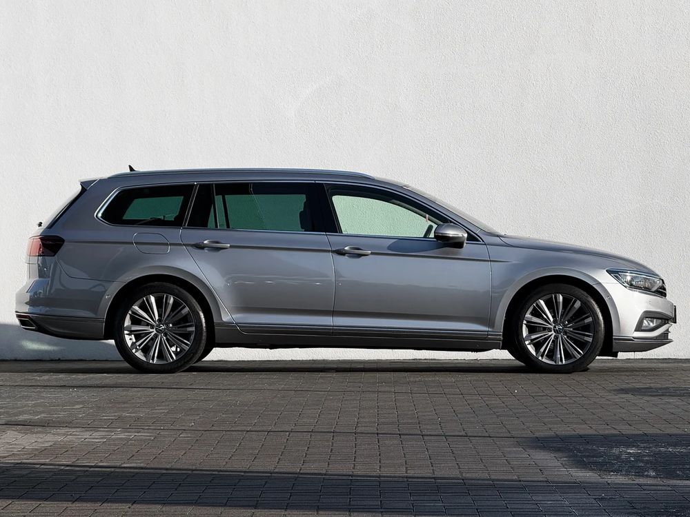 Volkswagen Passat-Variant 2.0 TDI Scr DSG Elegance 200 KM — zdjęcie 3
