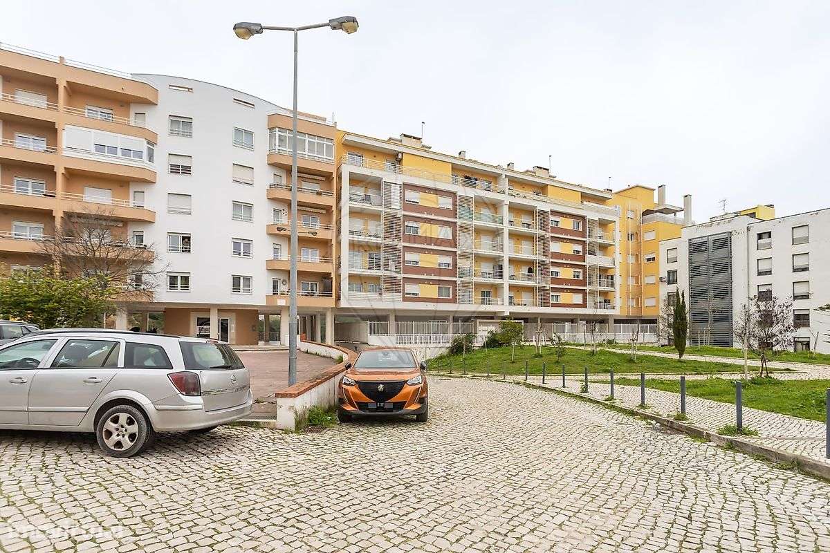 Apartamento T3 à venda em Feijó-37