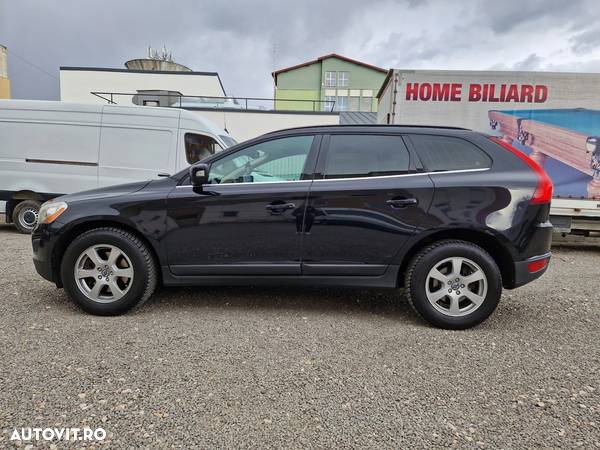 Volvo XC 60 D4 Momentum - 8