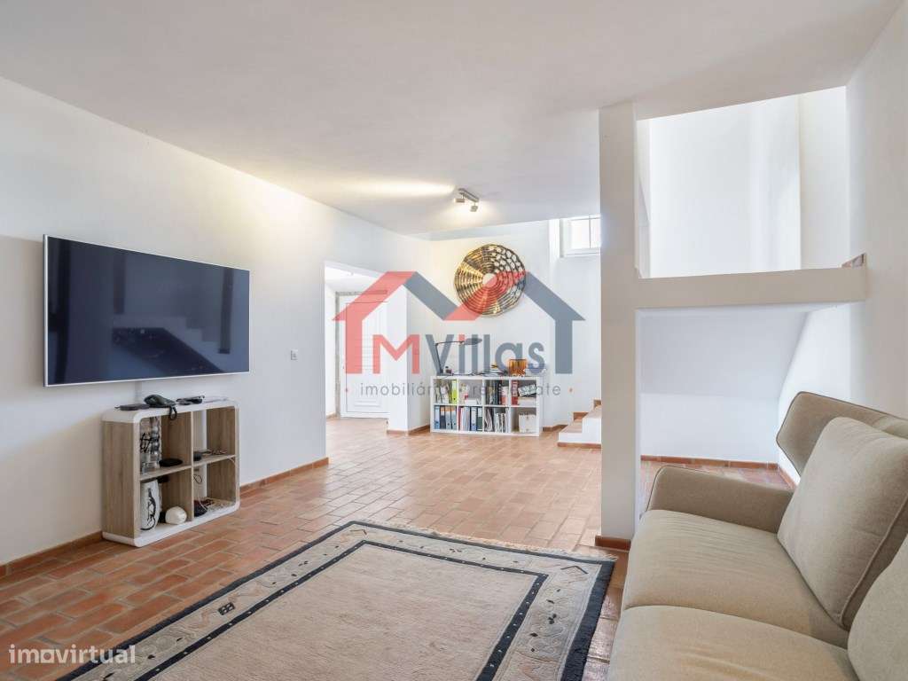 Moradia V3 no centro de Salir - Loulé - Grande imagem: 5/26