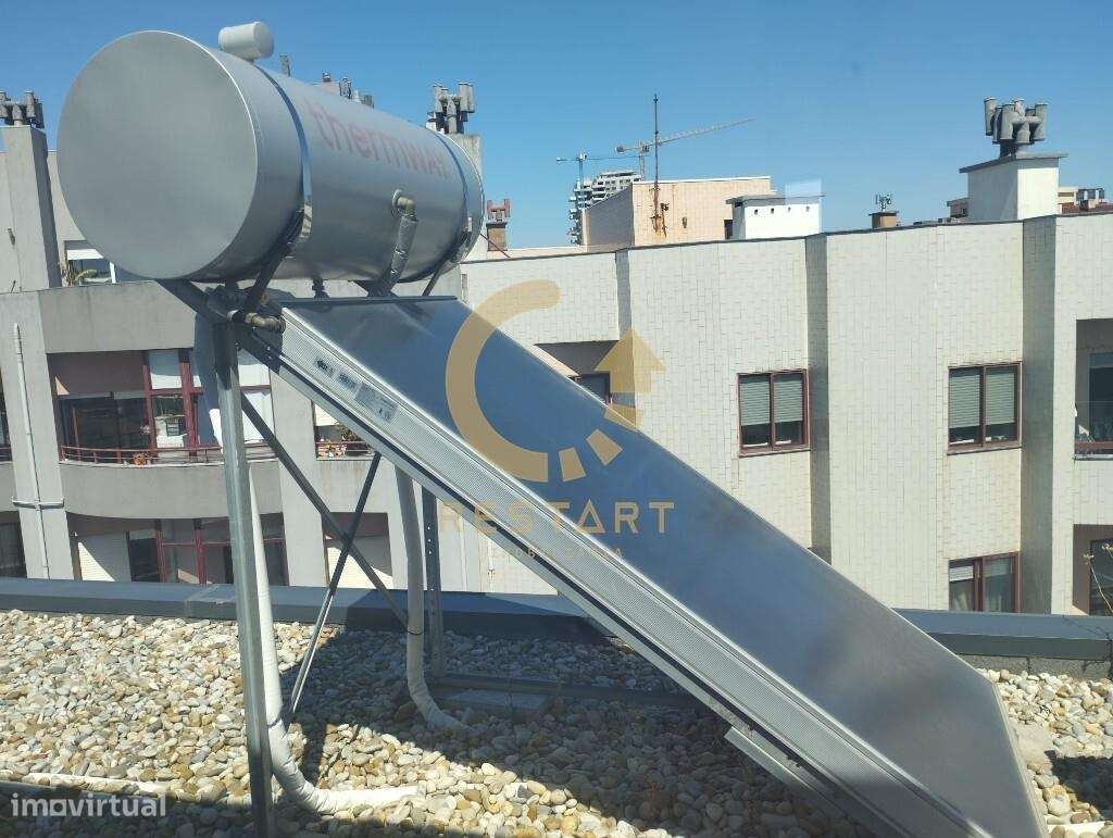 Apartamento T0 com Varanda e Garagem – Leça da Palmeira-15