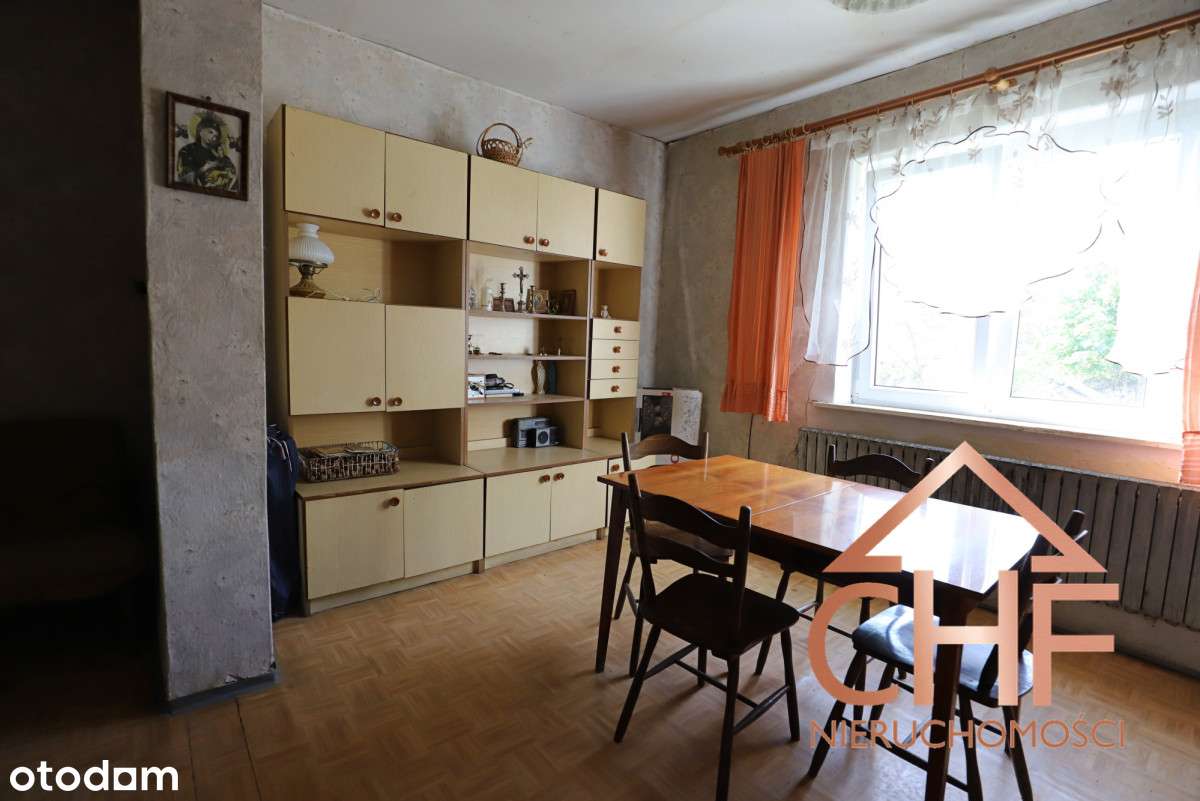 Dom parterowy z pomieszczeniami gospodarczymi-13