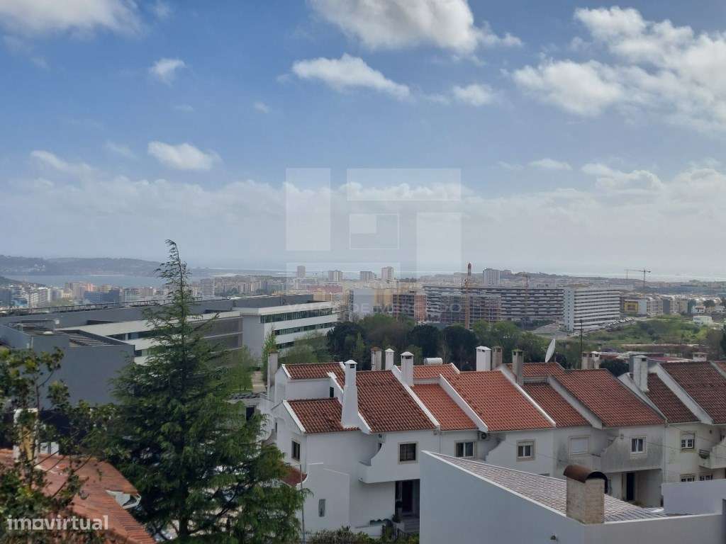 Moradia em banda à venda, t4 , Quinta Grande.-48